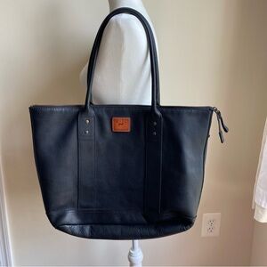Will Leather Goods Twenty Four Seven Large Zipper Pebble Leather Tote Bag